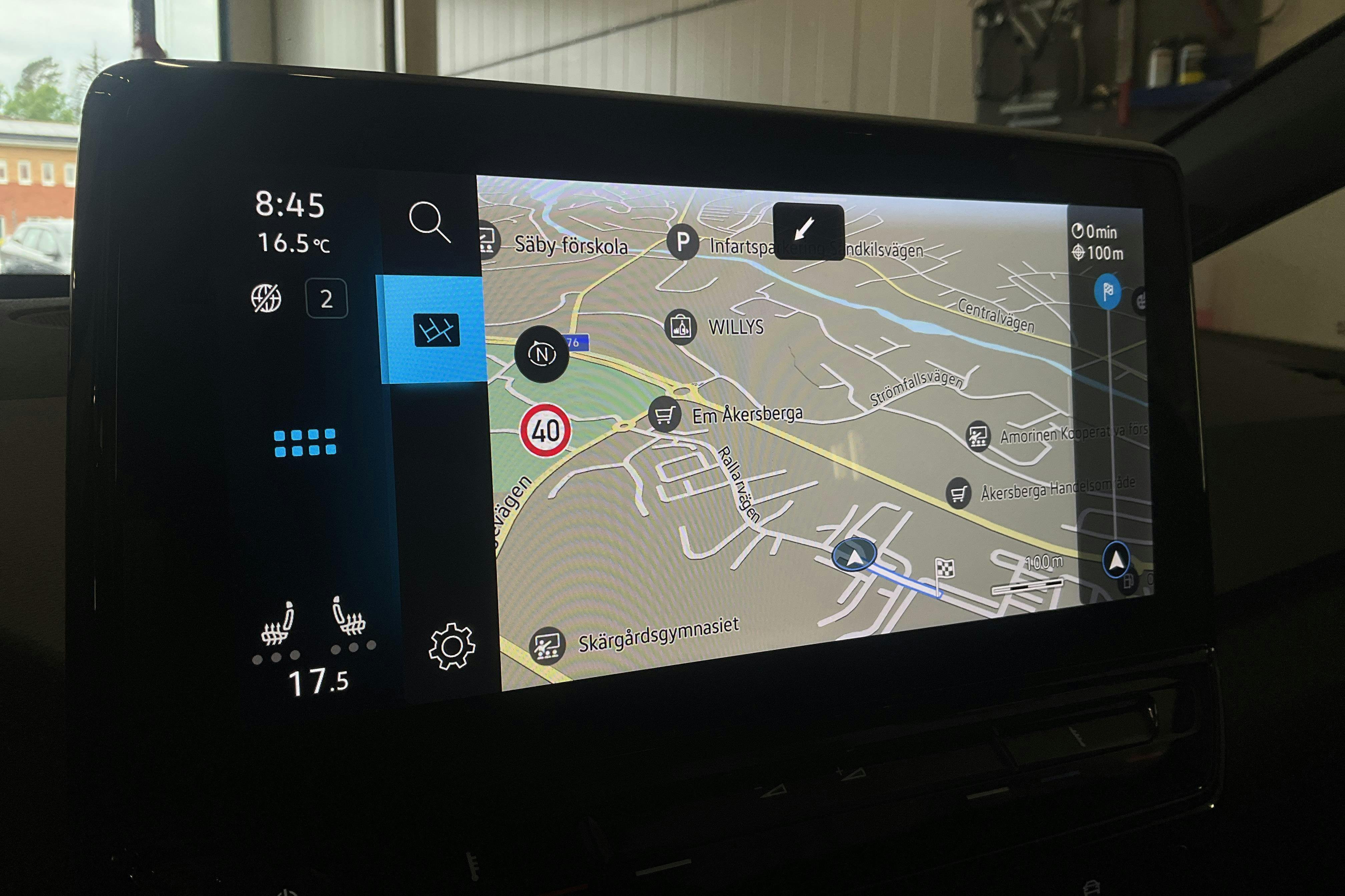 Vehicle Image 11