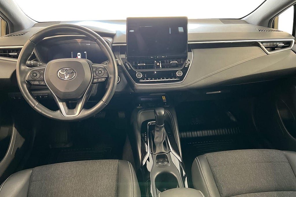 Vehicle Image 10