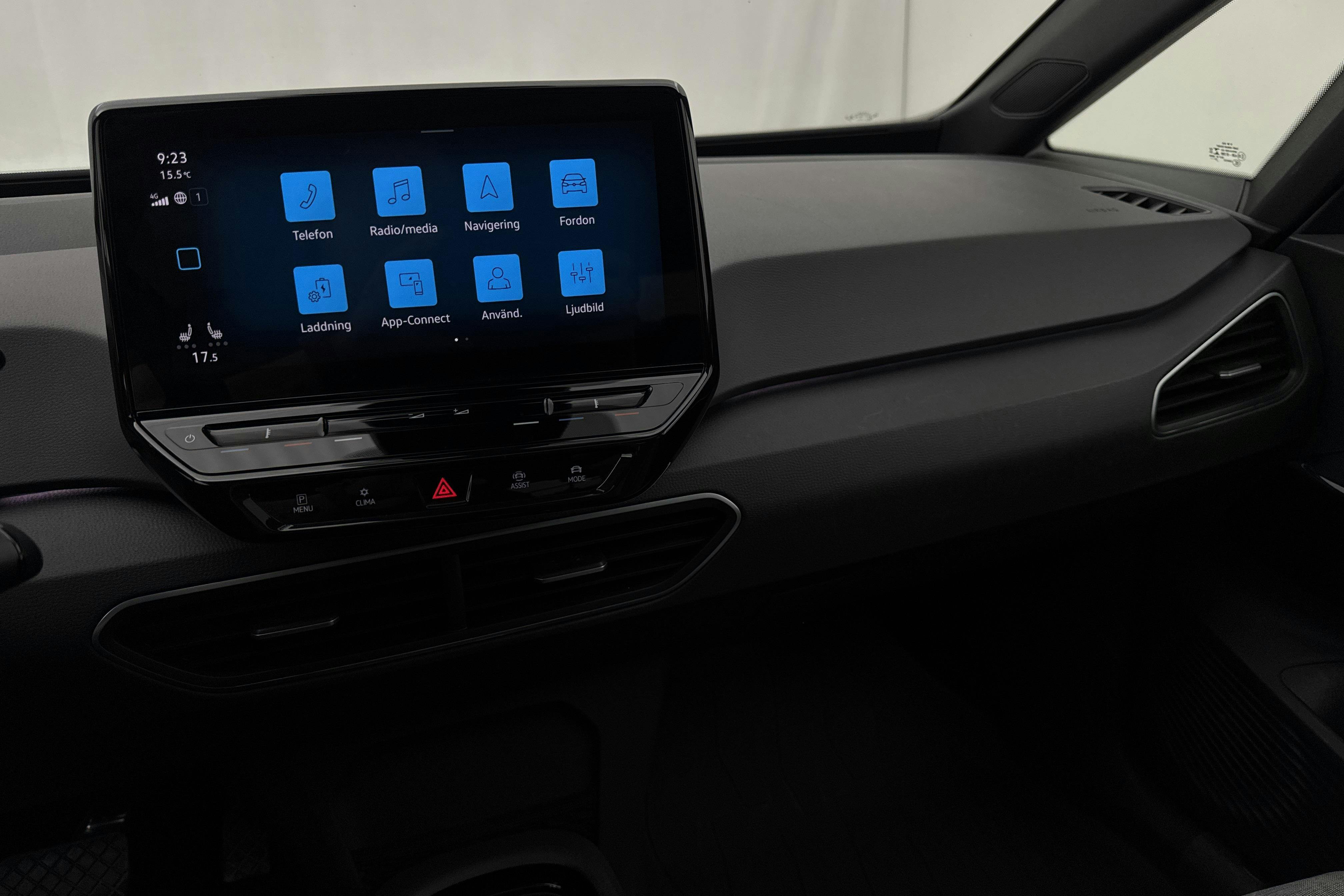 Vehicle Image 17