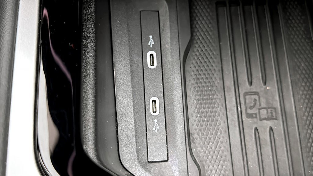Vehicle Image 18