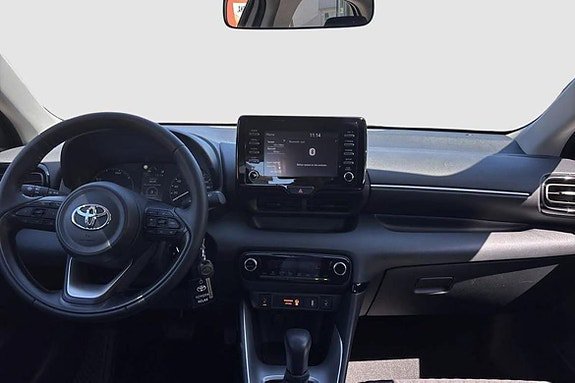 Vehicle Image 10