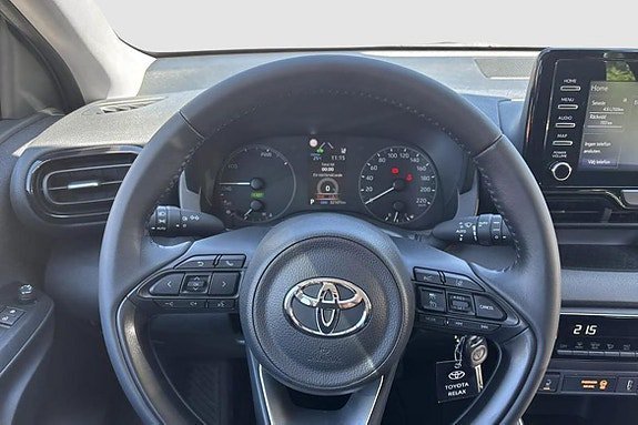 Vehicle Image 11