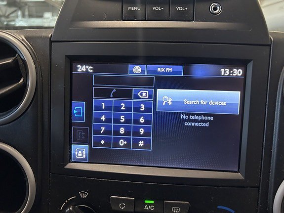 Vehicle Image 22