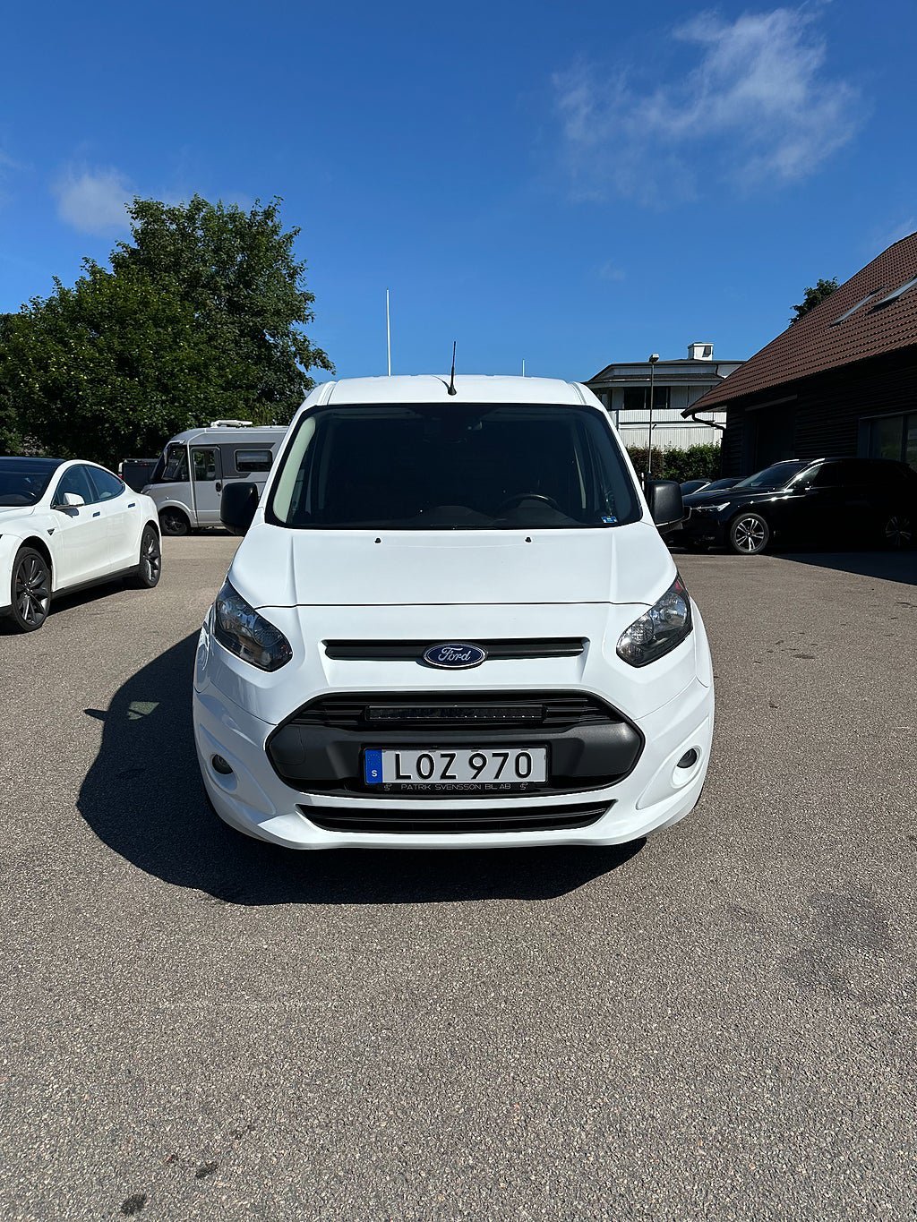 Vehicle Image 6