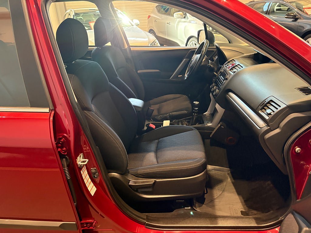 Vehicle Image 11