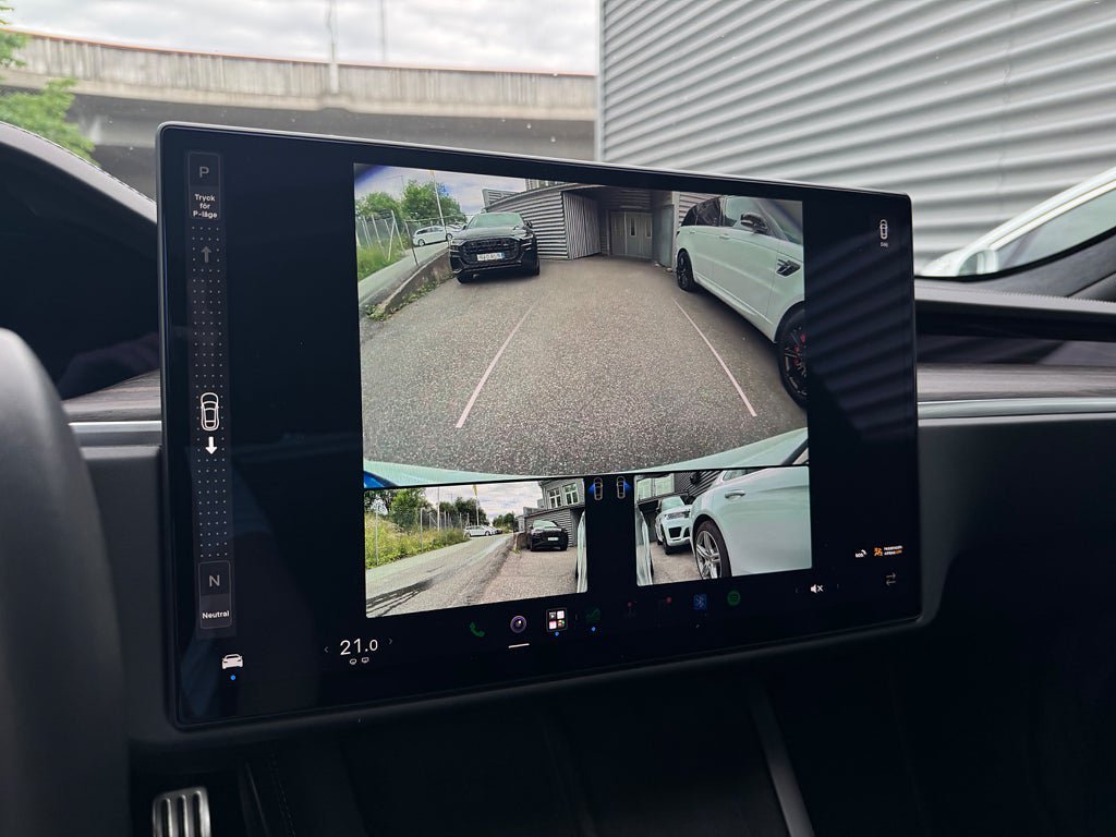 Vehicle Image 21