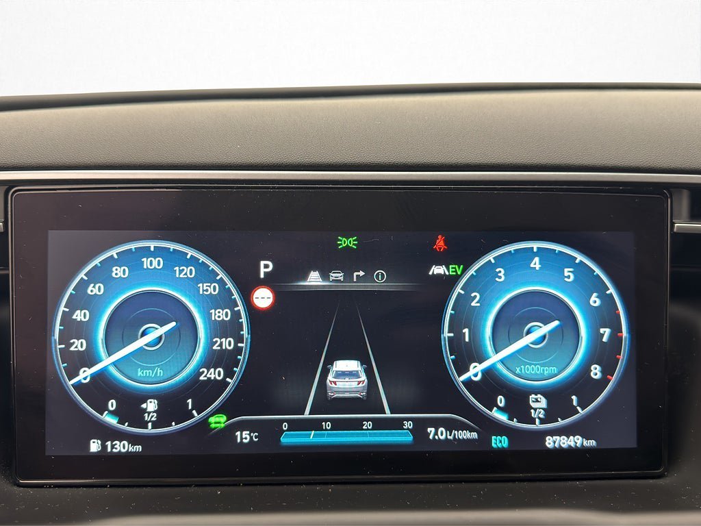 Vehicle Image 13