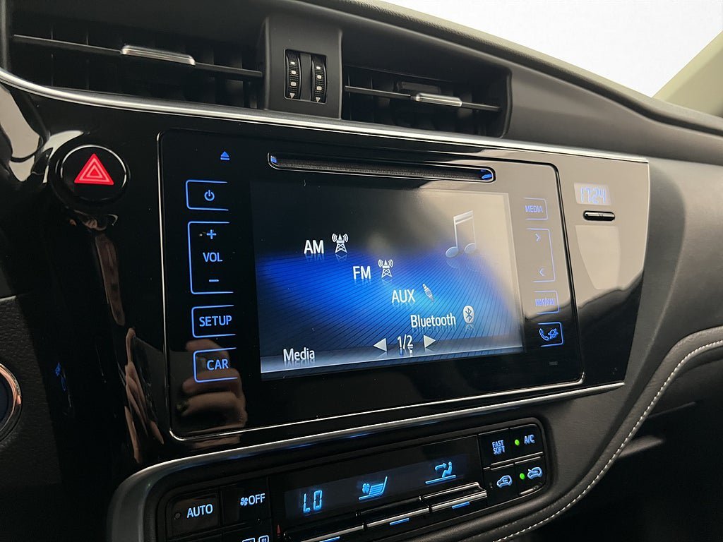 Vehicle Image 18