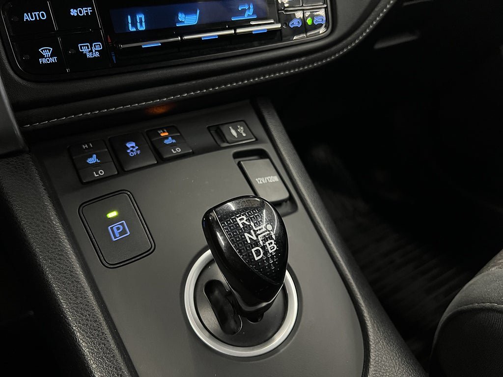 Vehicle Image 21