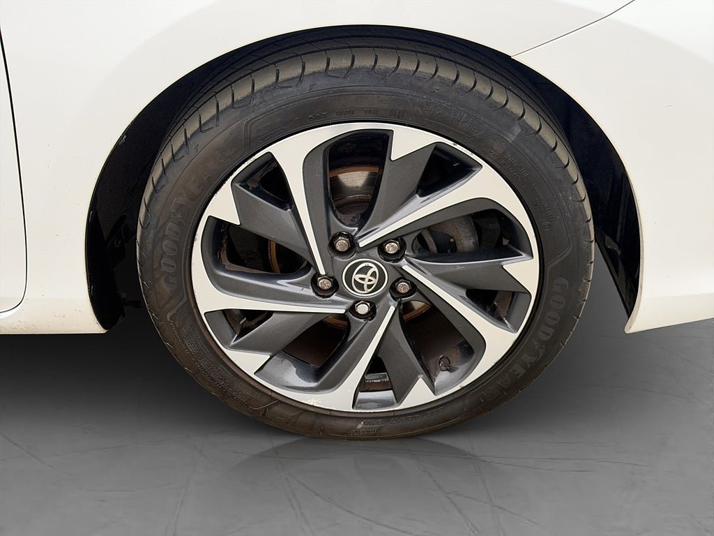 Vehicle Image 30