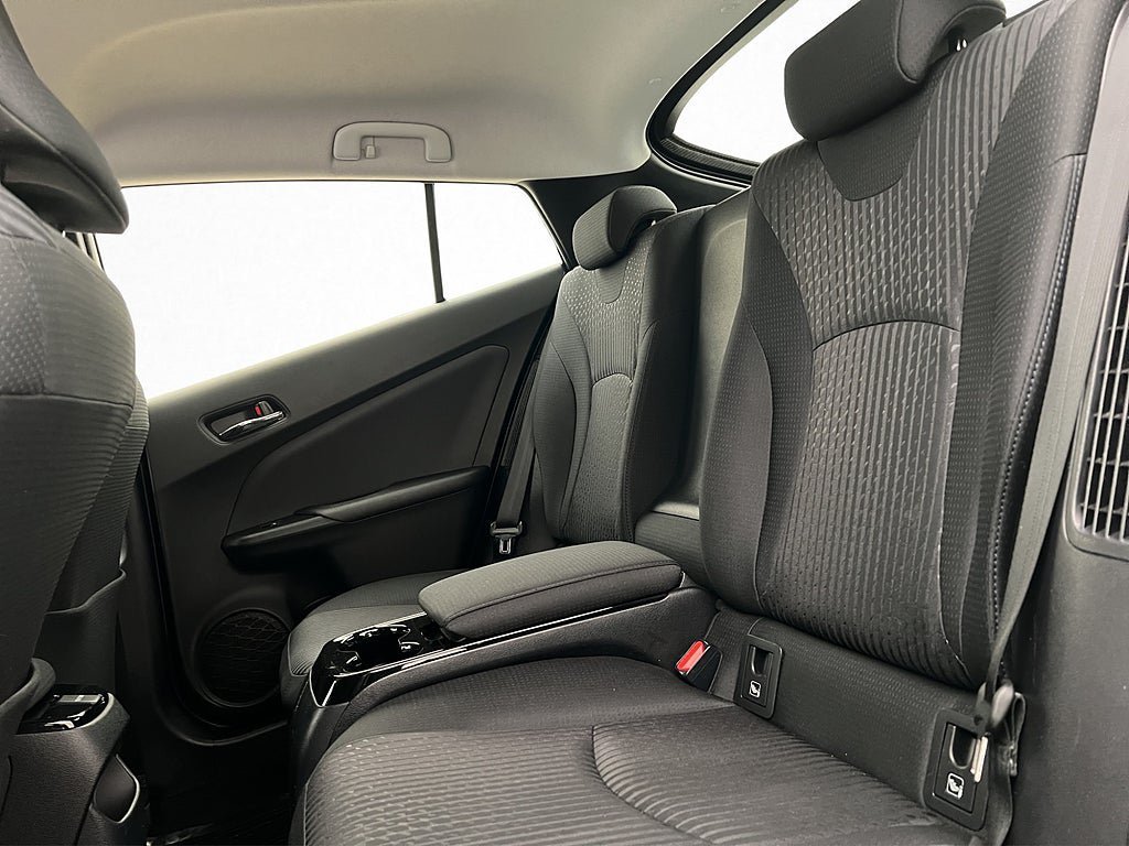 Vehicle Image 26