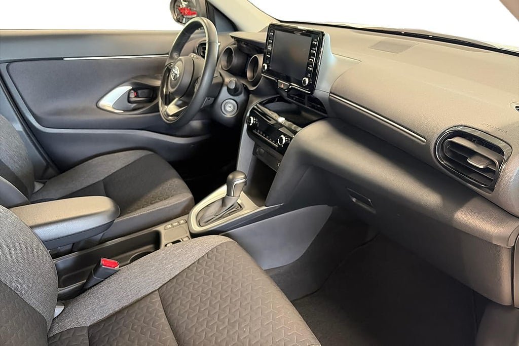 Vehicle Image 6