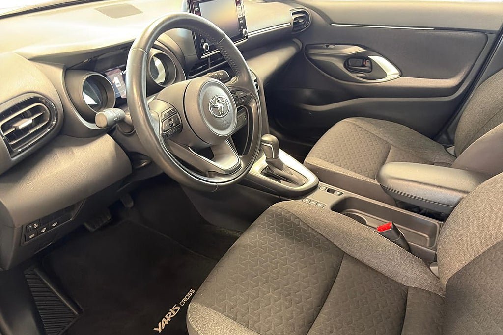 Vehicle Image 9