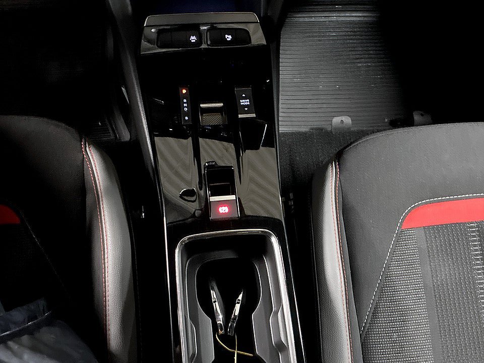 Vehicle Image 13