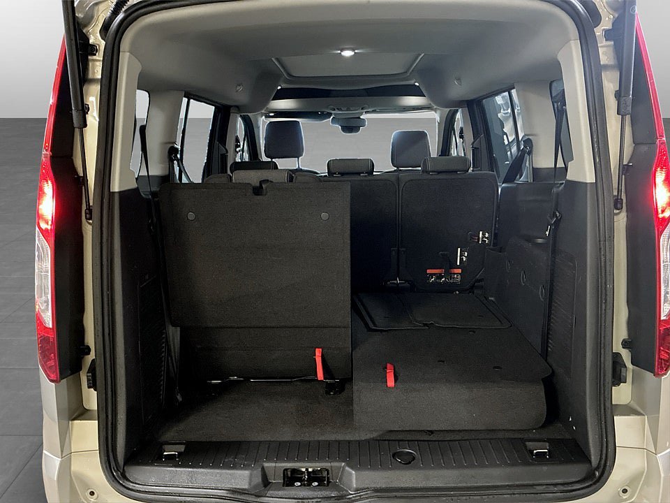 Vehicle Image 19