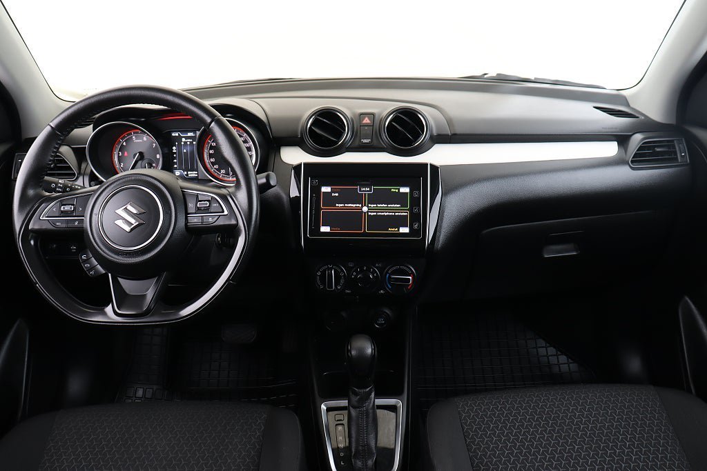Vehicle Image 8