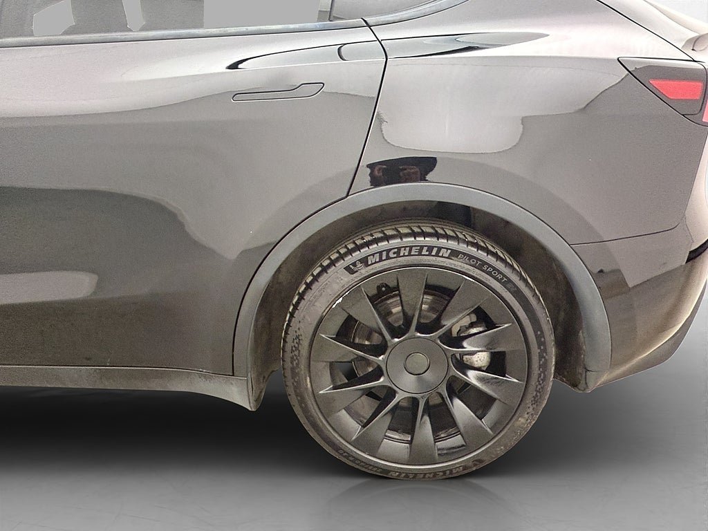 Vehicle Image 30