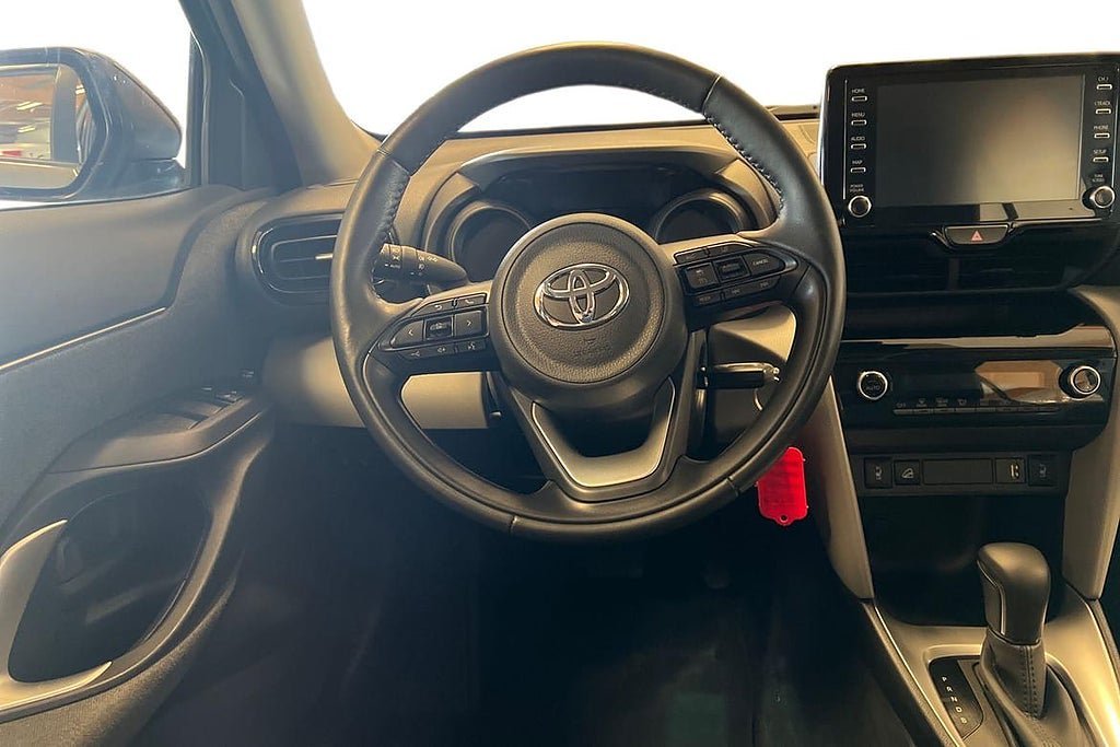 Vehicle Image 11