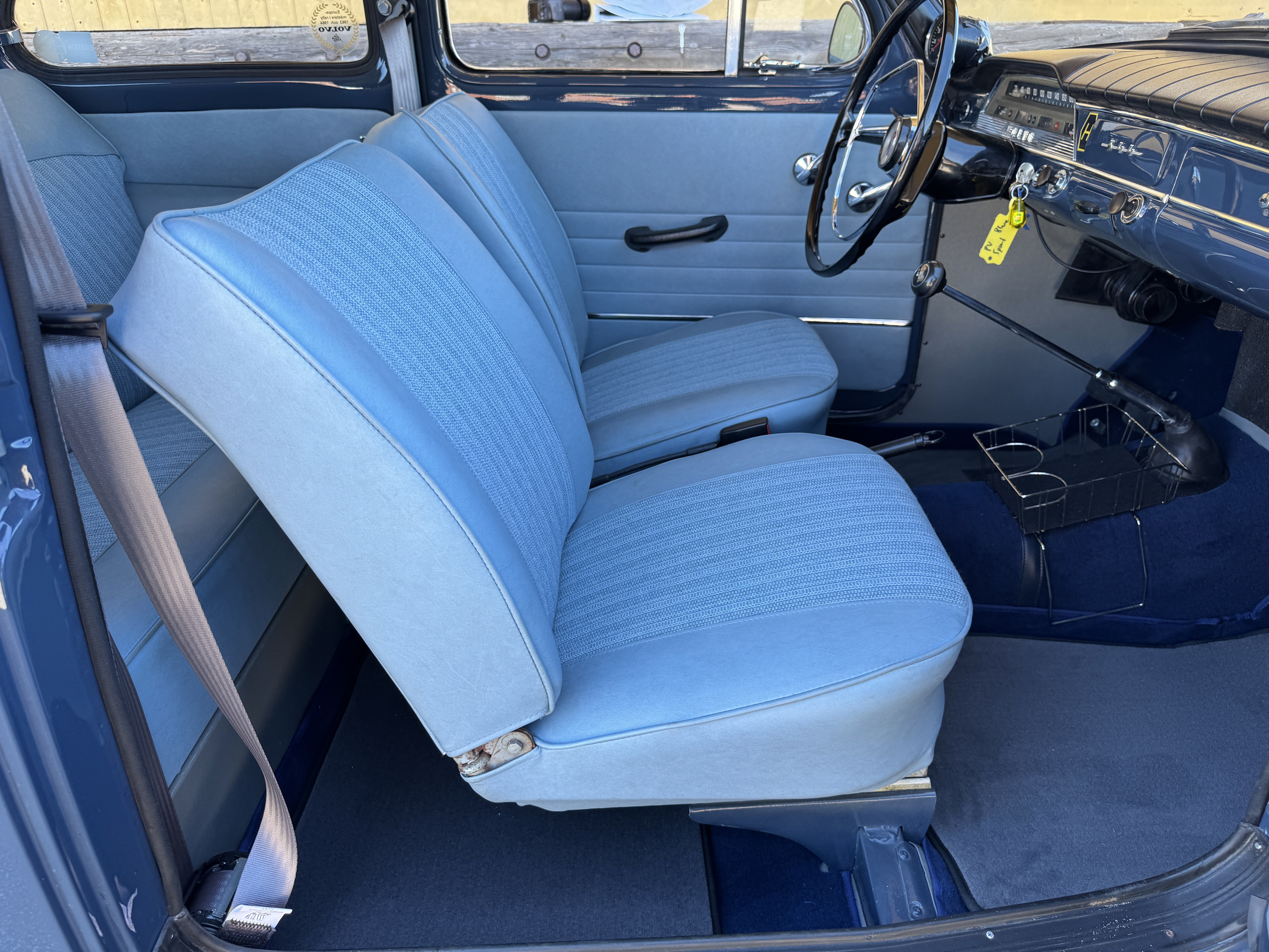 Vehicle Image 32