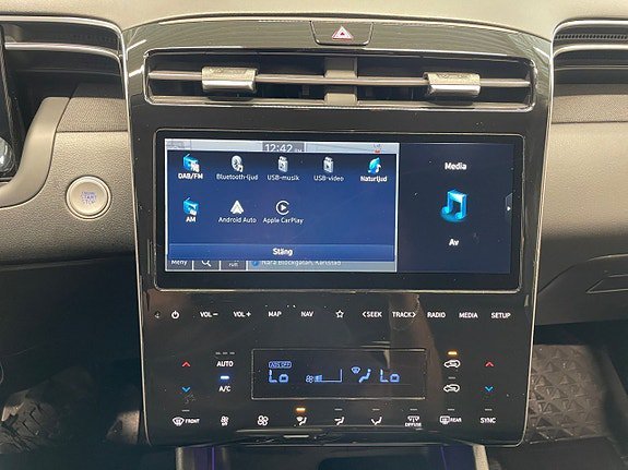Vehicle Image 14