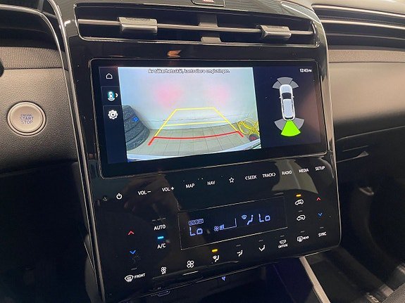 Vehicle Image 17
