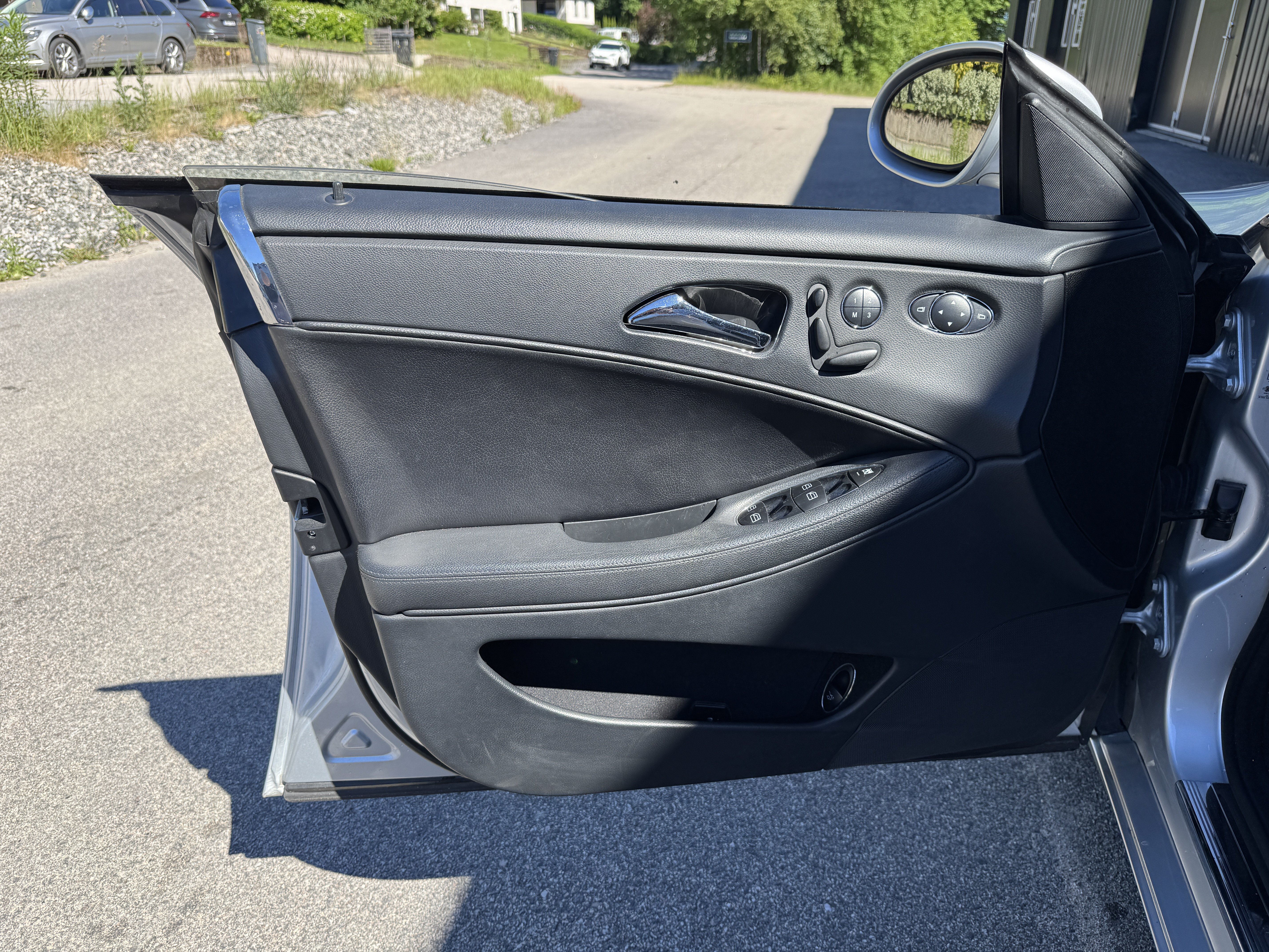 Vehicle Image 46
