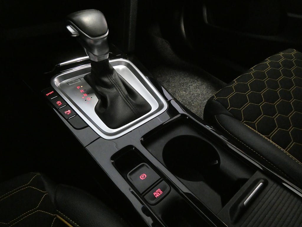 Vehicle Image 16