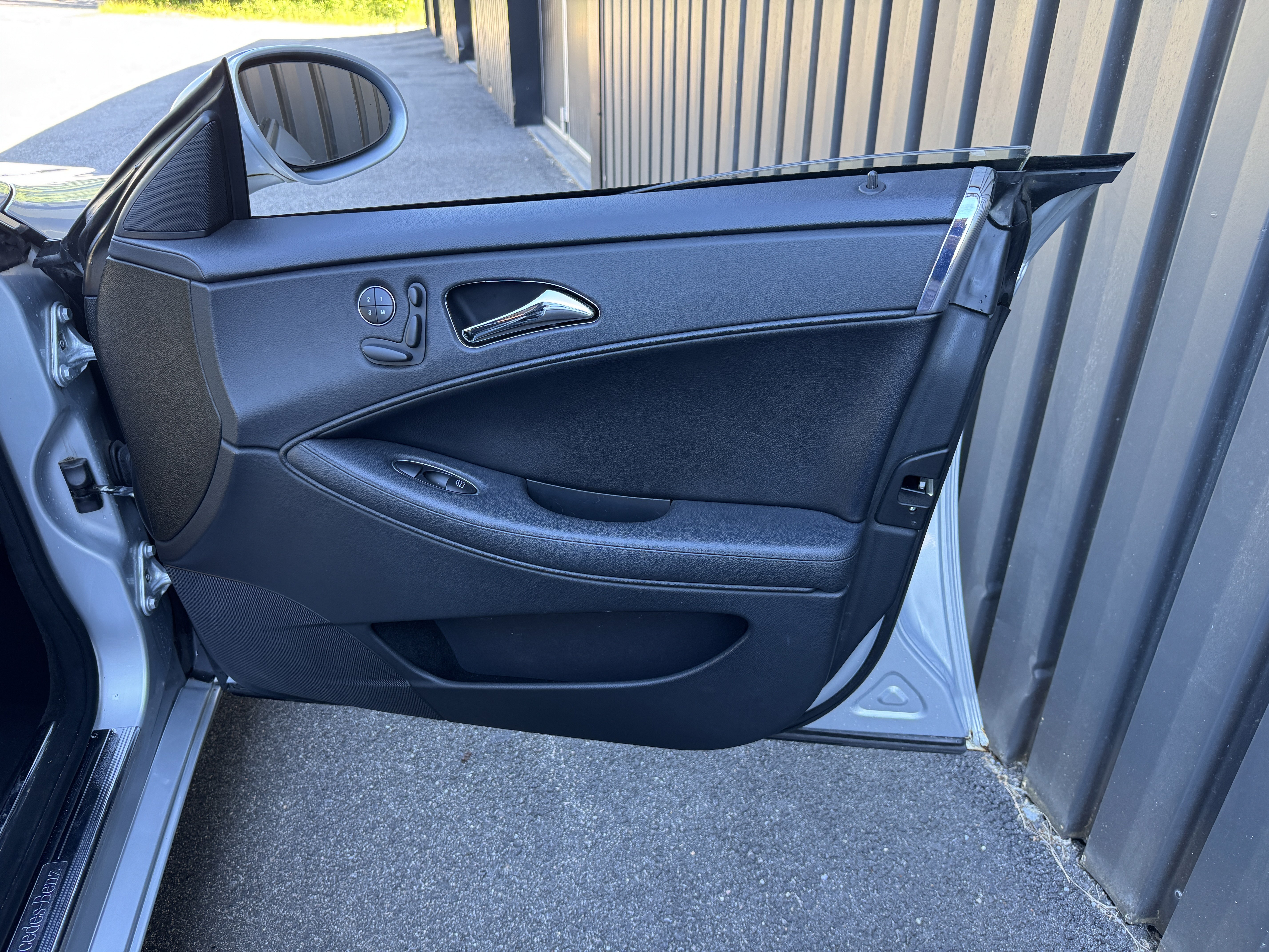 Vehicle Image 61