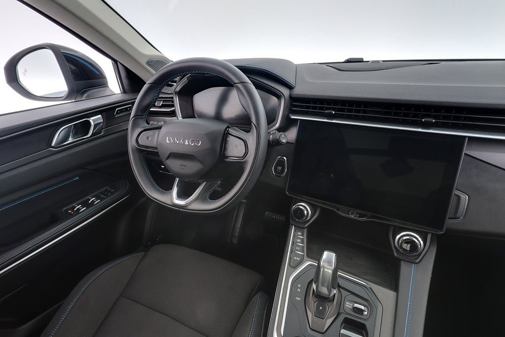Vehicle Image 15