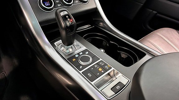Vehicle Image 17