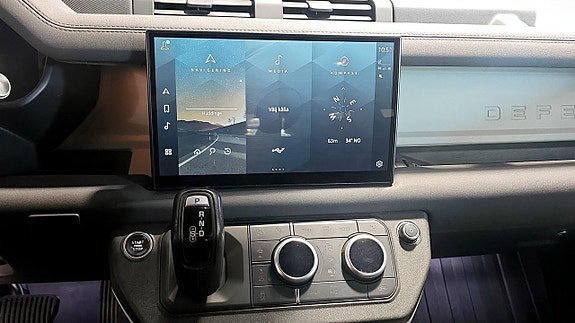 Vehicle Image 12