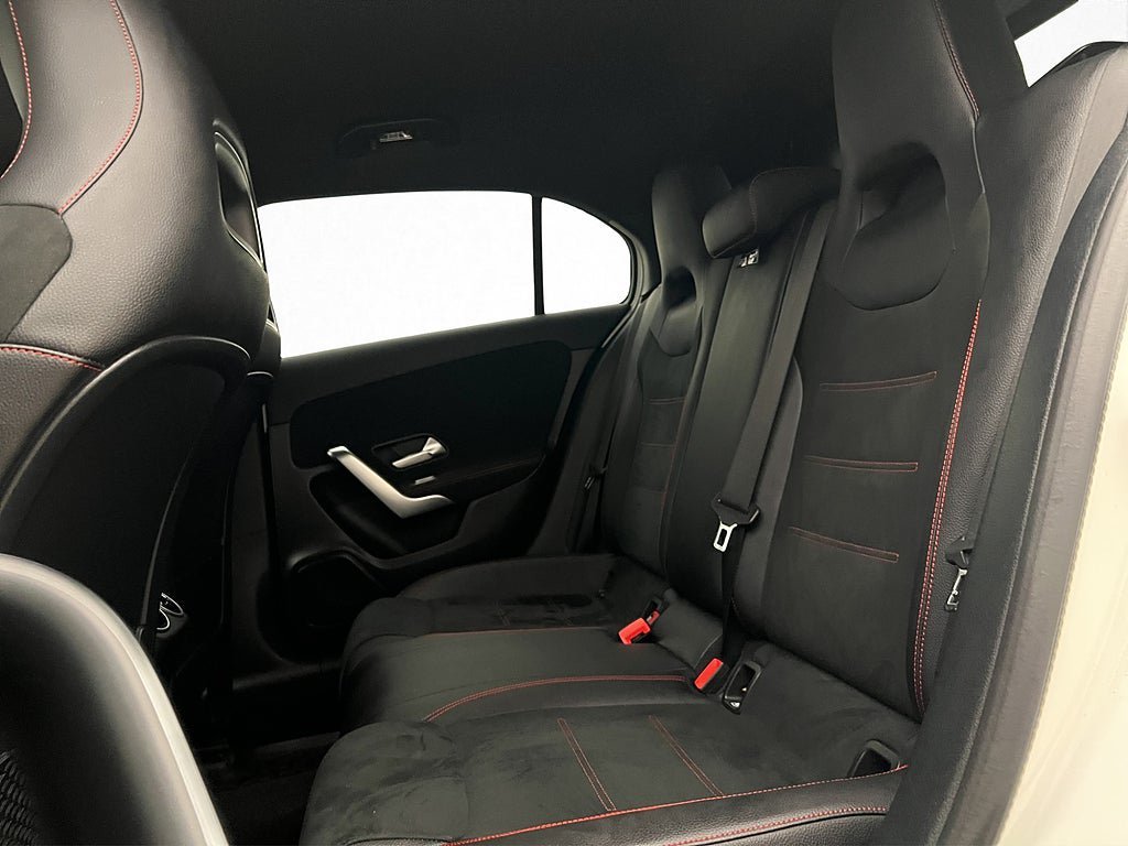 Vehicle Image 24