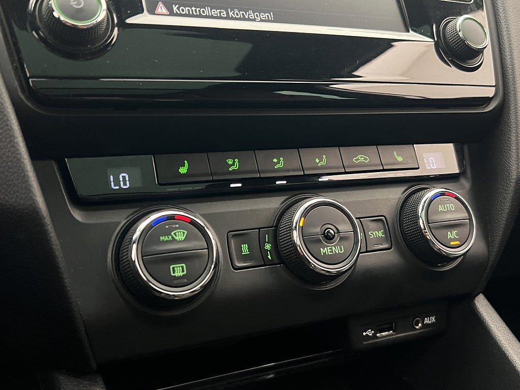 Vehicle Image 26