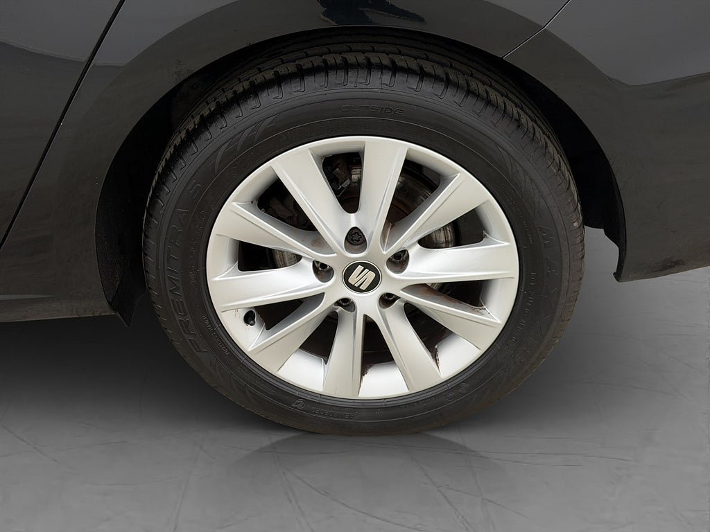 Vehicle Image 30