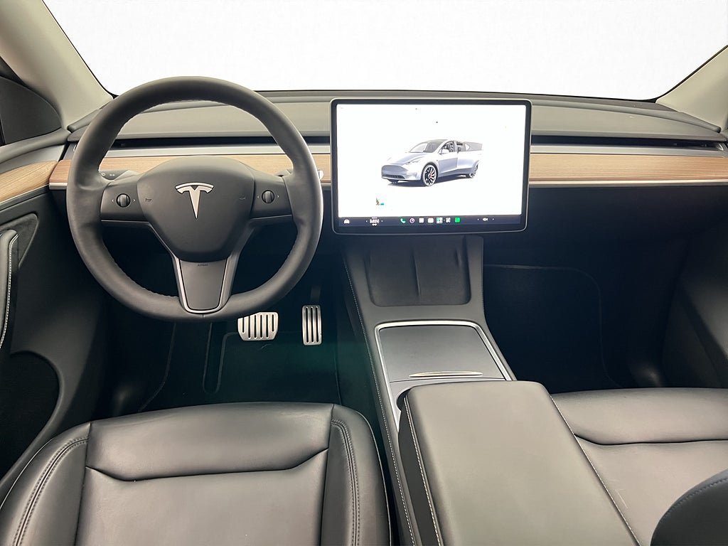 Vehicle Image 11