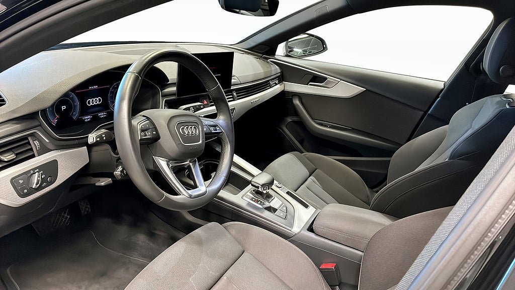 Vehicle Image 7
