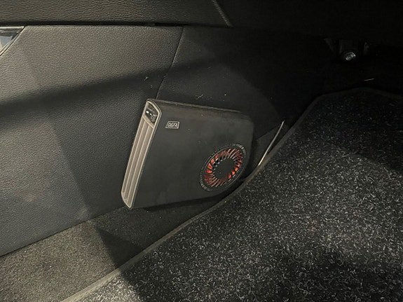 Vehicle Image 23