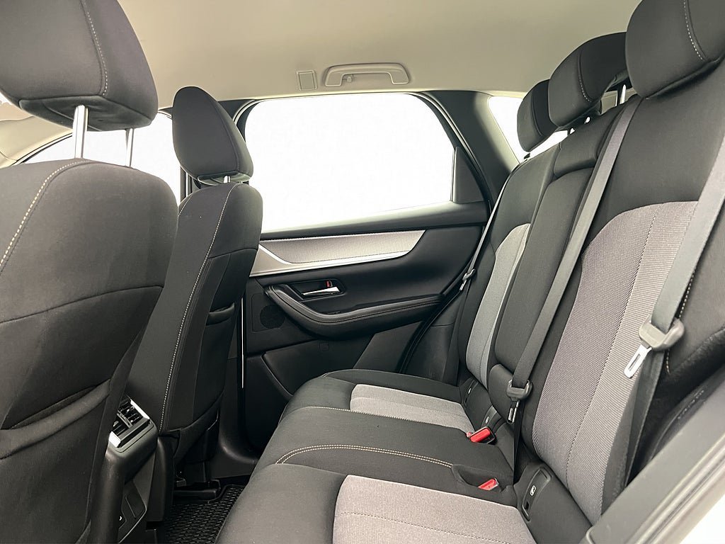 Vehicle Image 17