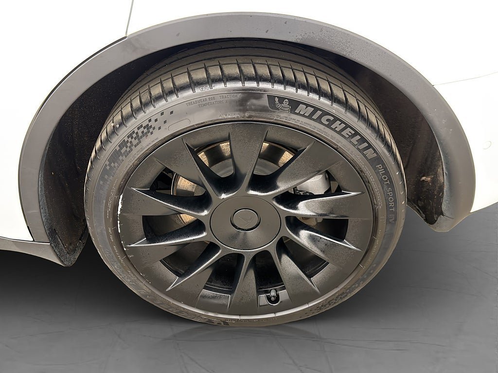 Vehicle Image 33