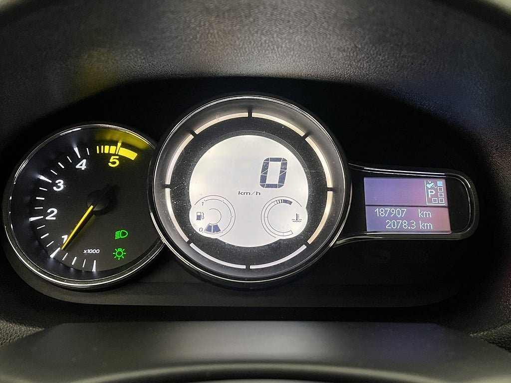 Vehicle Image 18