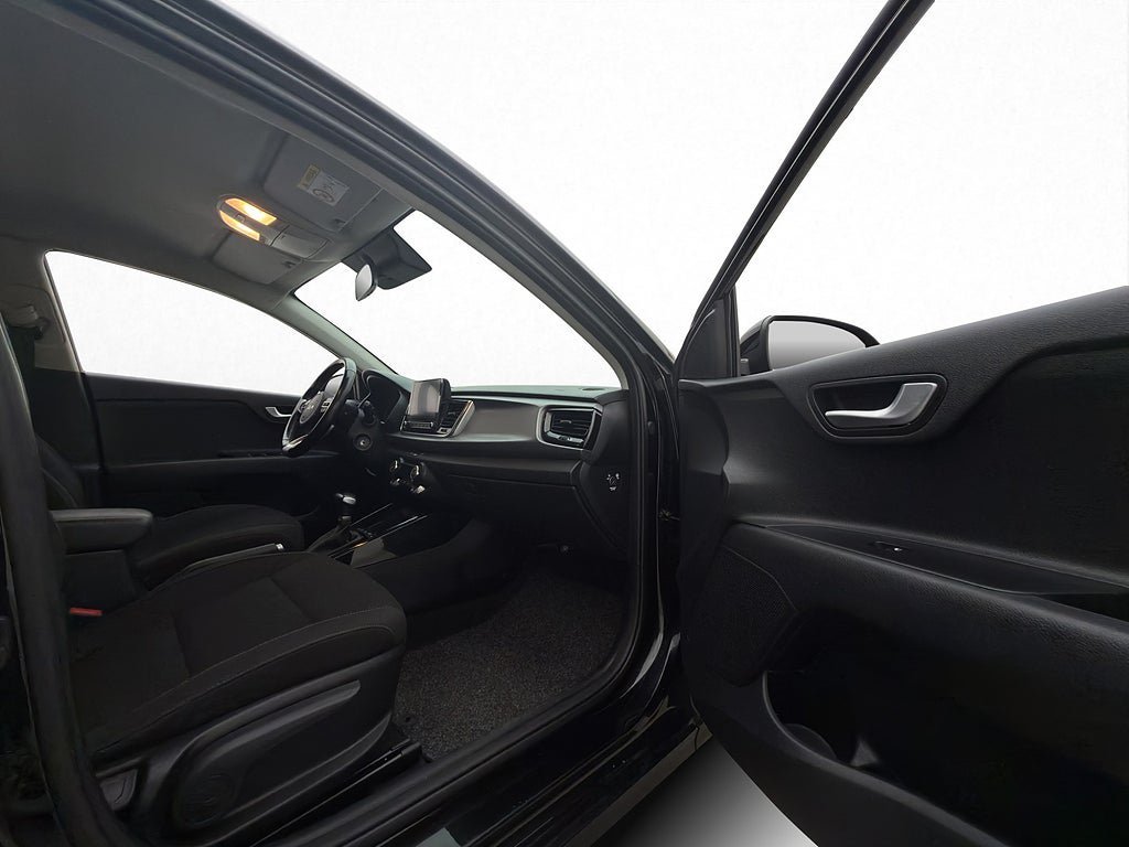 Vehicle Image 23