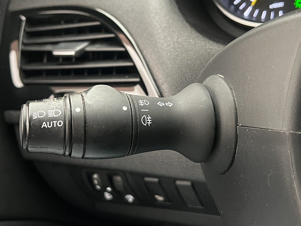 Vehicle Image 28