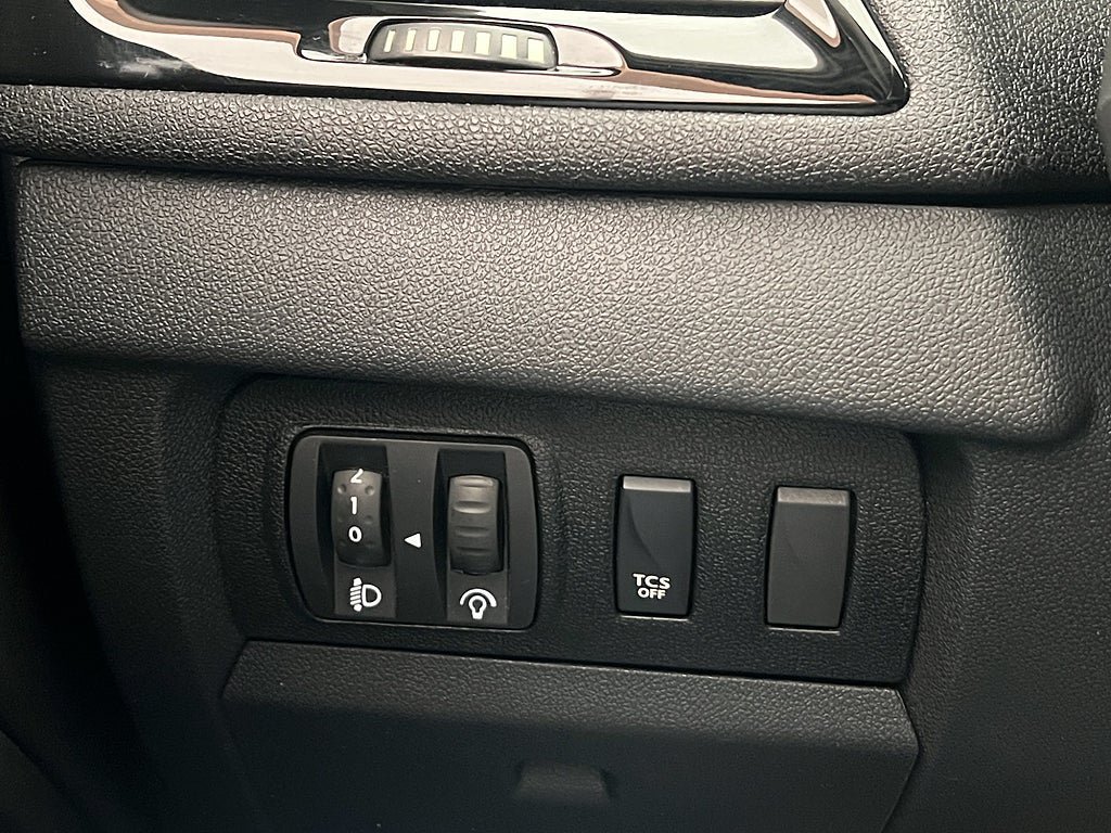 Vehicle Image 29
