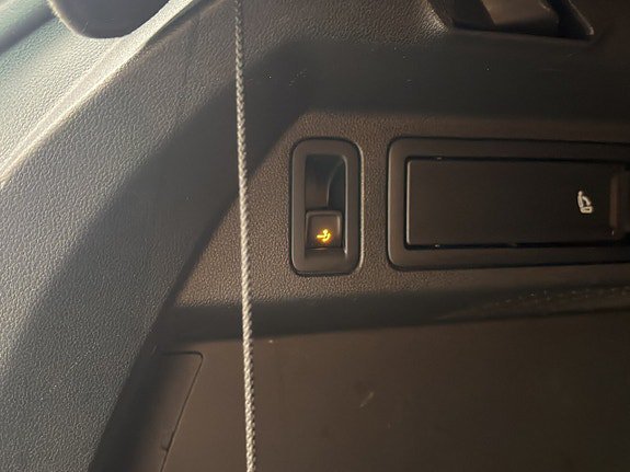 Vehicle Image 26
