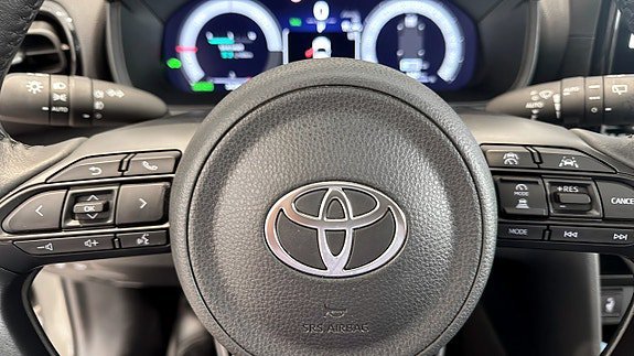 Vehicle Image 18