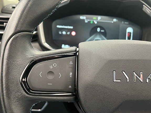 Vehicle Image 26