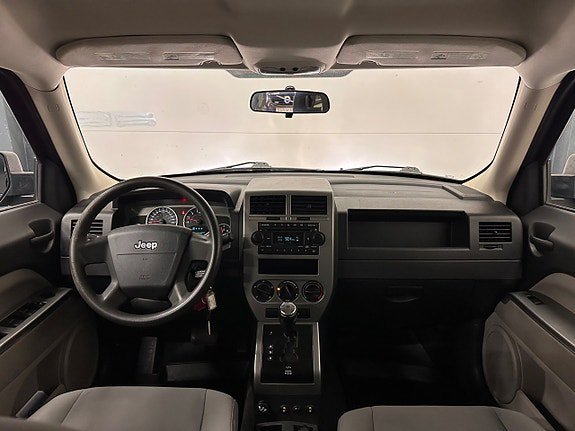 Vehicle Image 24