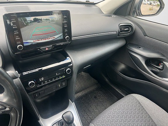 Vehicle Image 14