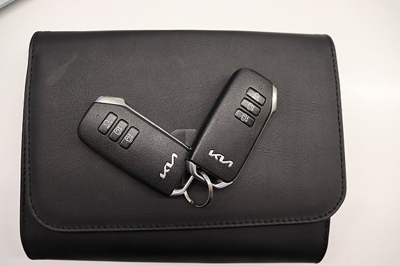 Vehicle Image 32