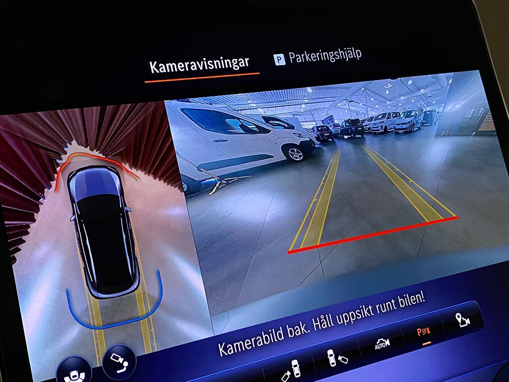 Vehicle Image 38